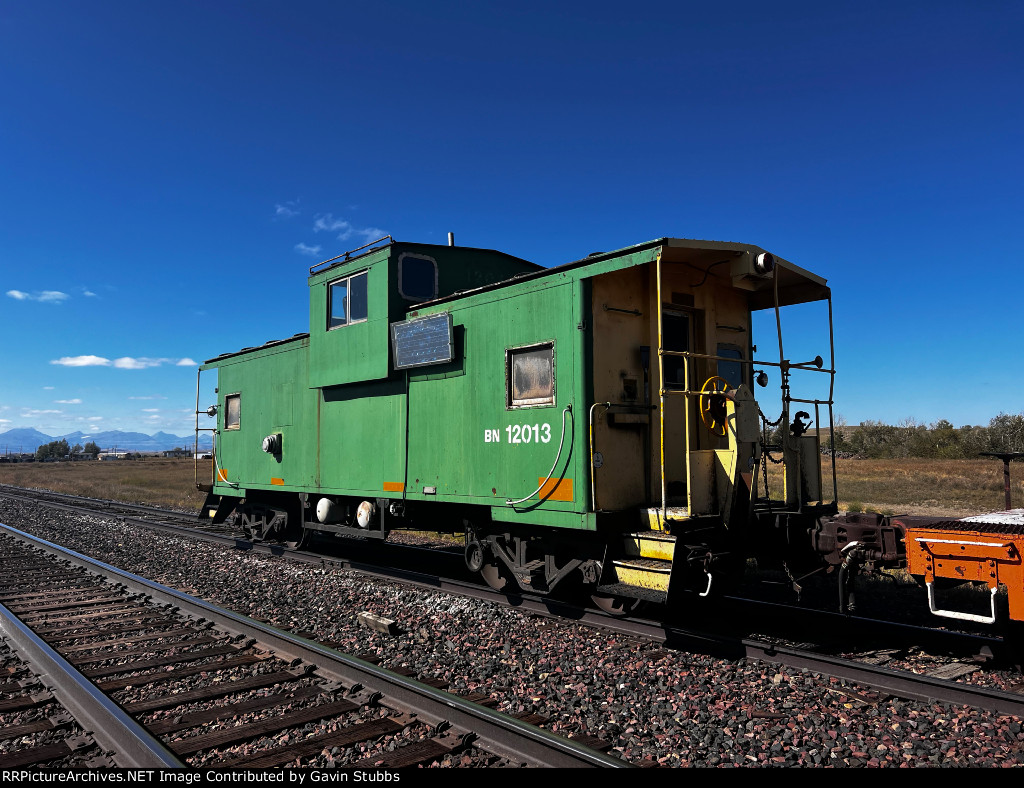 BN 12013 Caboose